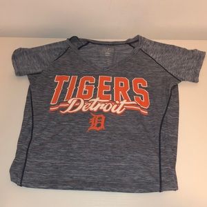 detroit tigers v-neck